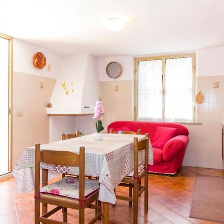 Appartamenti In Villa Con Ampio Giardino Esterno Посада Экстерьер фото