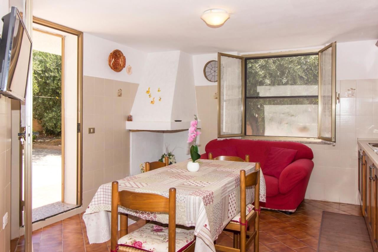 Appartamenti In Villa Con Ampio Giardino Esterno Посада Экстерьер фото