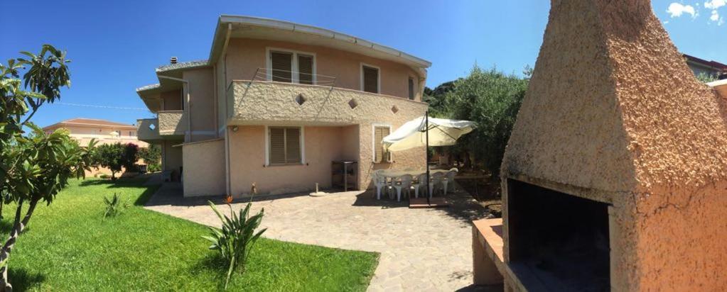 Appartamenti In Villa Con Ampio Giardino Esterno Посада Экстерьер фото