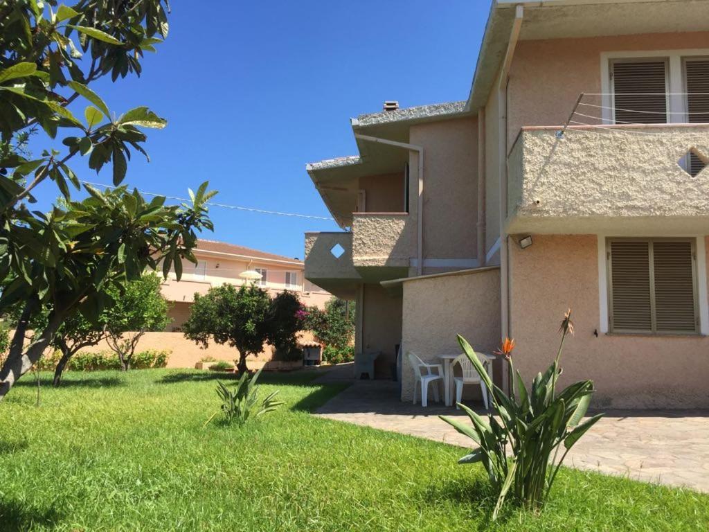 Appartamenti In Villa Con Ampio Giardino Esterno Посада Экстерьер фото