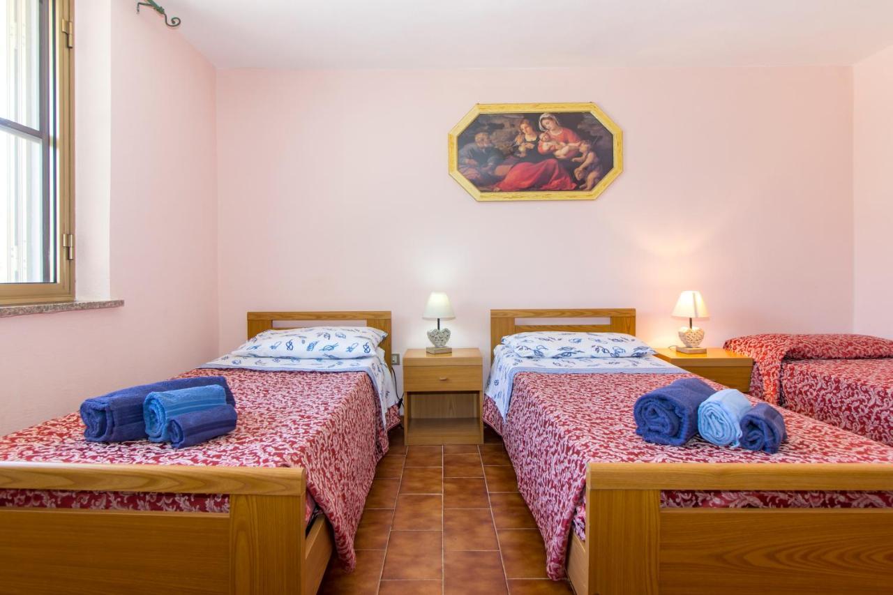 Appartamenti In Villa Con Ampio Giardino Esterno Посада Экстерьер фото