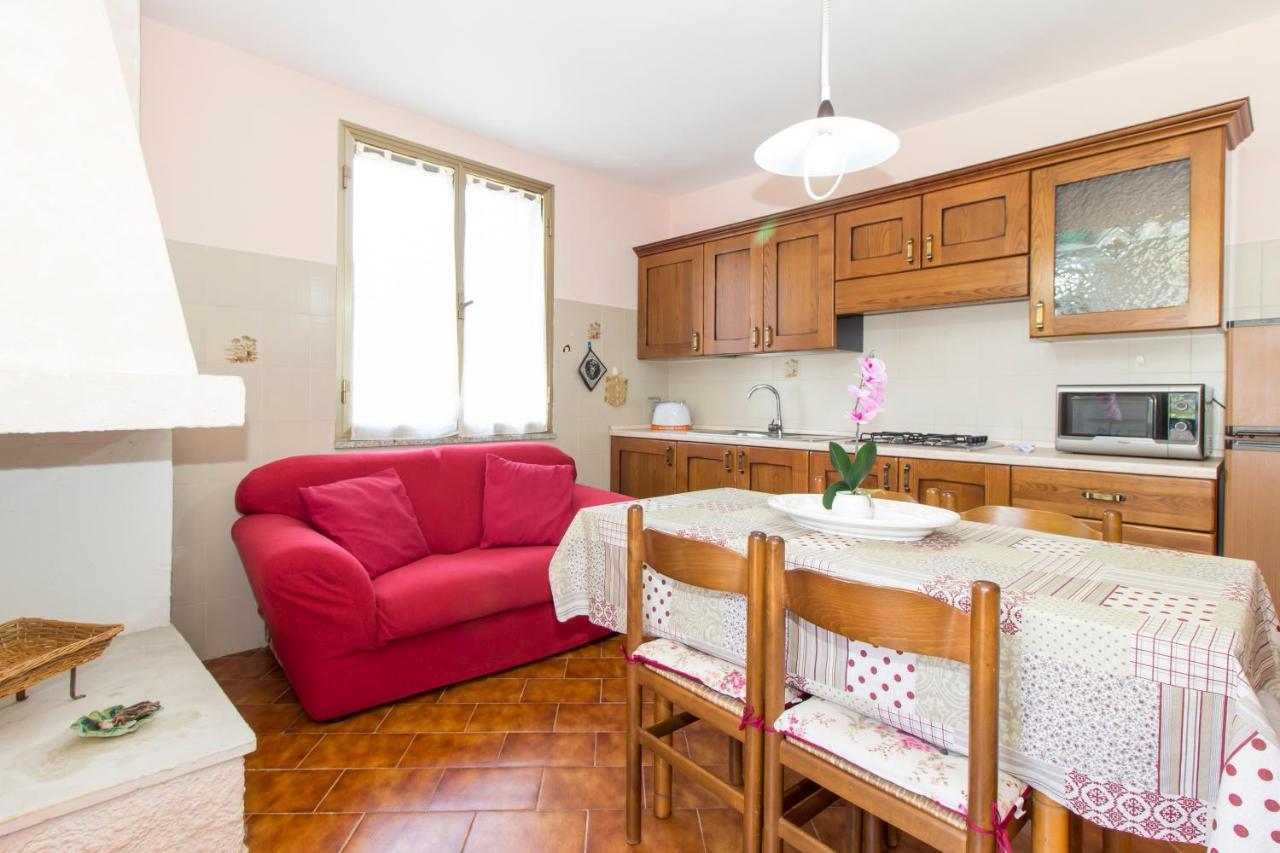 Appartamenti In Villa Con Ampio Giardino Esterno Посада Экстерьер фото