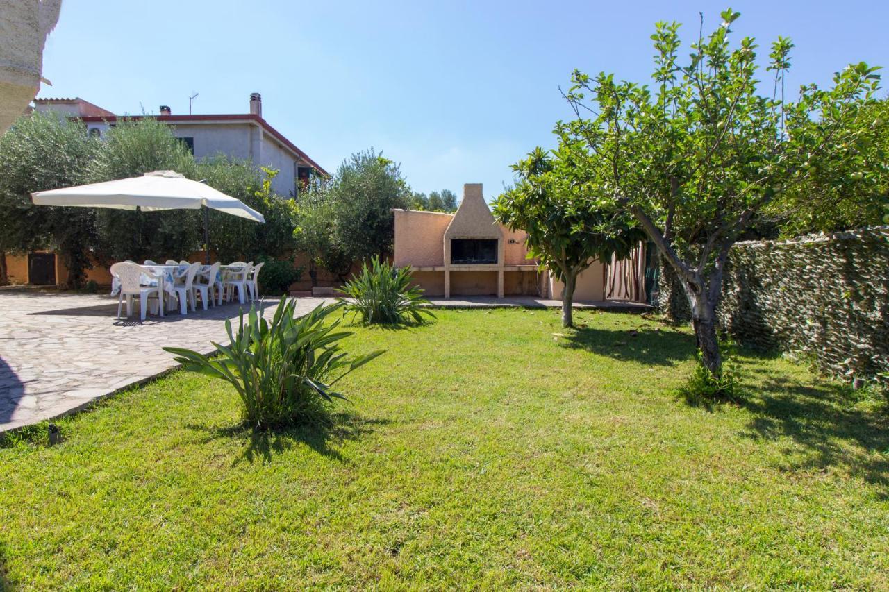 Appartamenti In Villa Con Ampio Giardino Esterno Посада Экстерьер фото