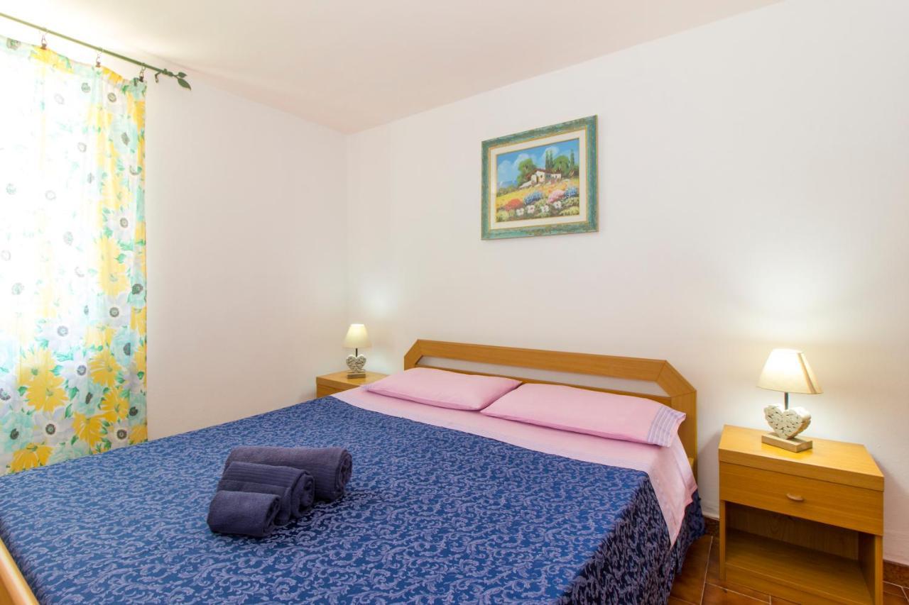 Appartamenti In Villa Con Ampio Giardino Esterno Посада Экстерьер фото