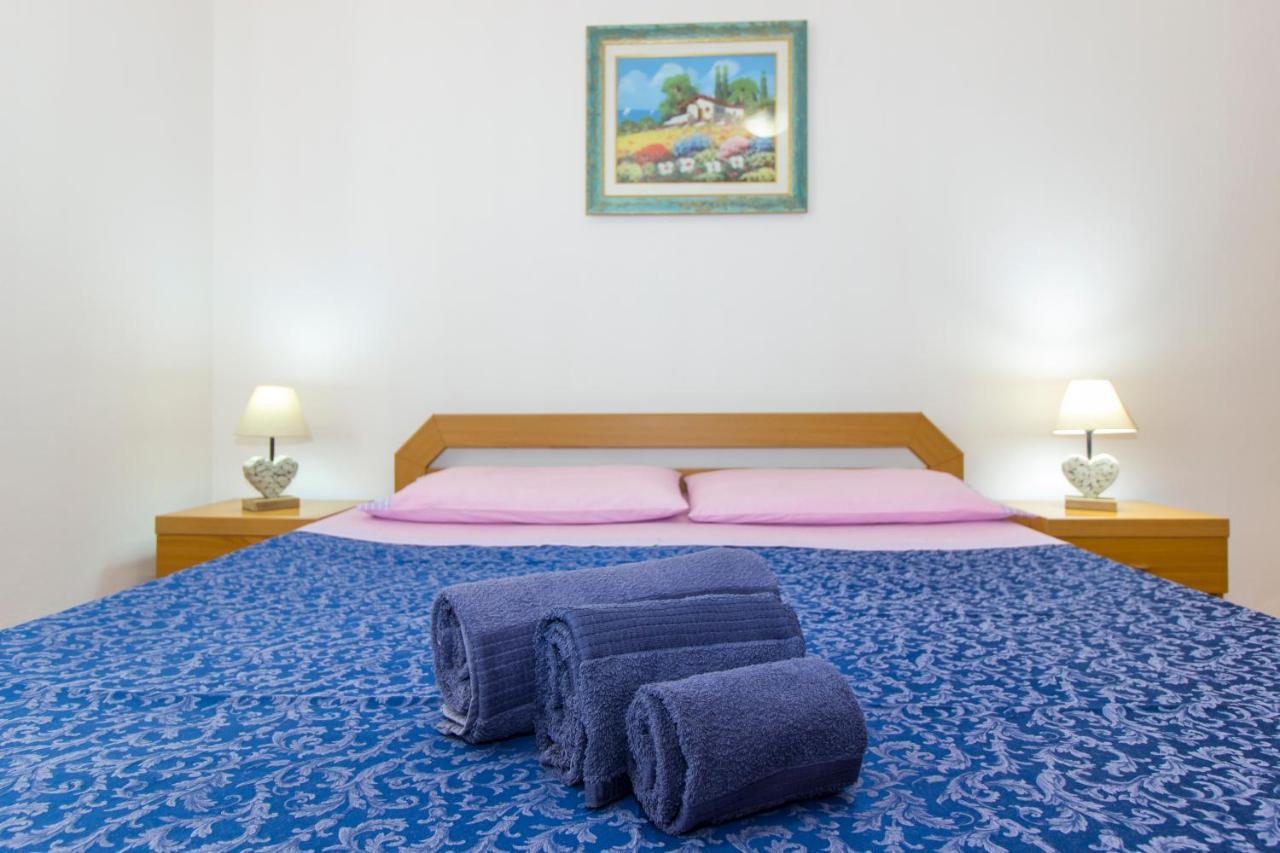 Appartamenti In Villa Con Ampio Giardino Esterno Посада Экстерьер фото